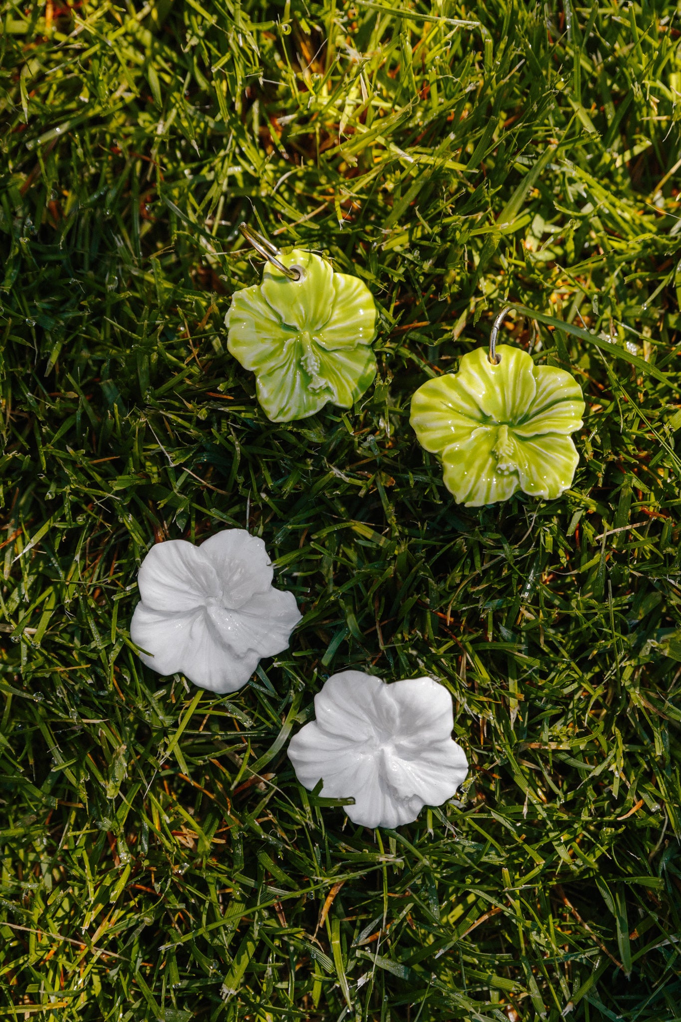 New | White Hibiscus Earrings | XXL