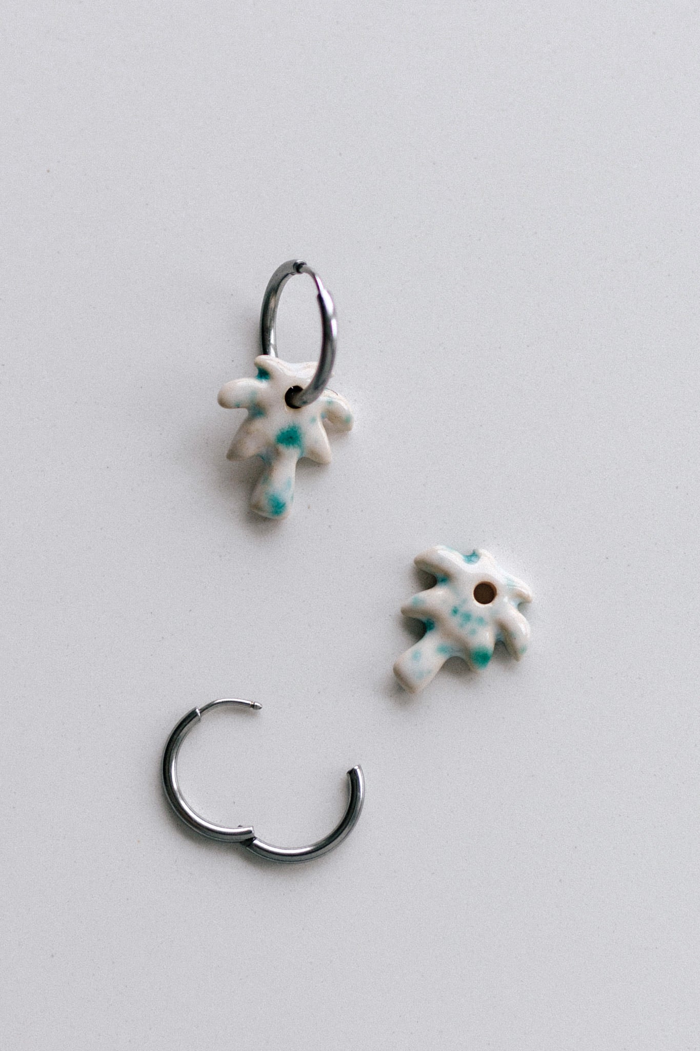 Pendientes Mini Niu Blanco | S