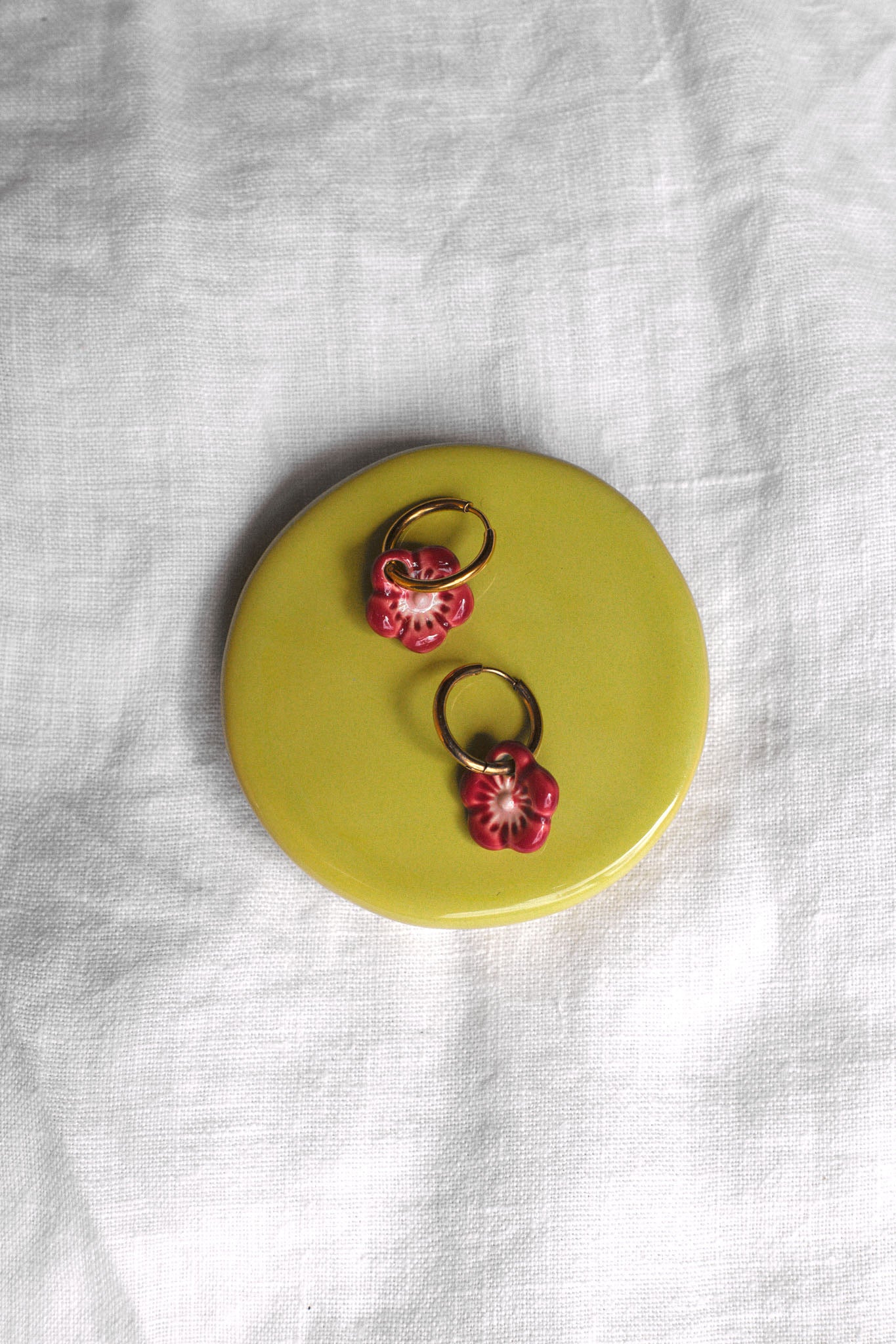 Nuevo | Pendientes Plumeria Burdeos | S