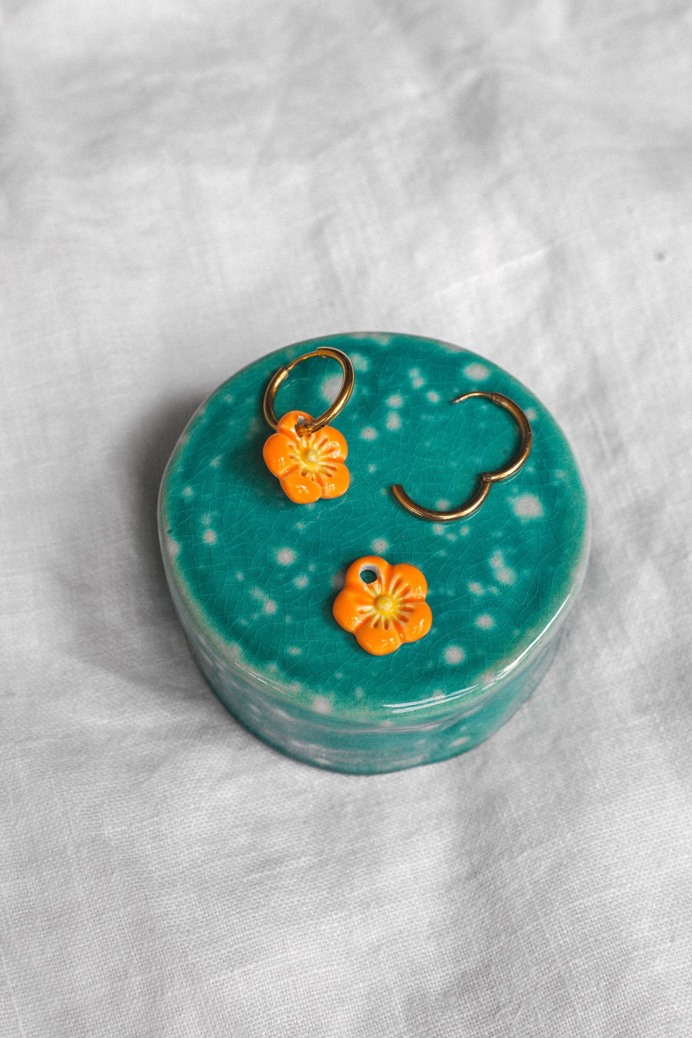 Nuevo | Pendientes Plumeria Naranja | S
