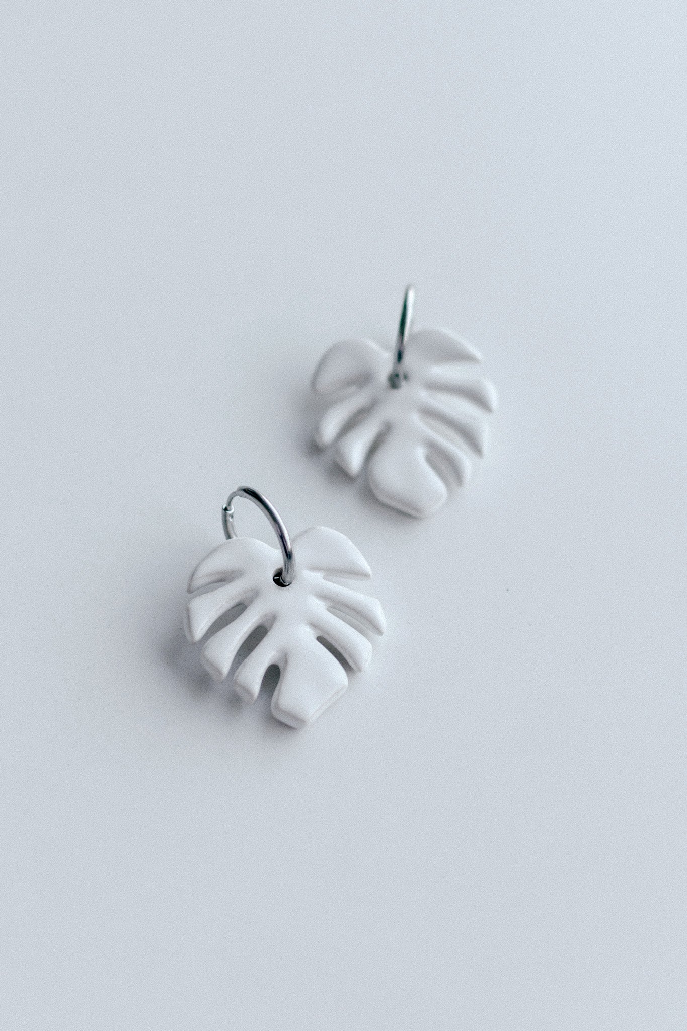 White Aloha Earrings | XL