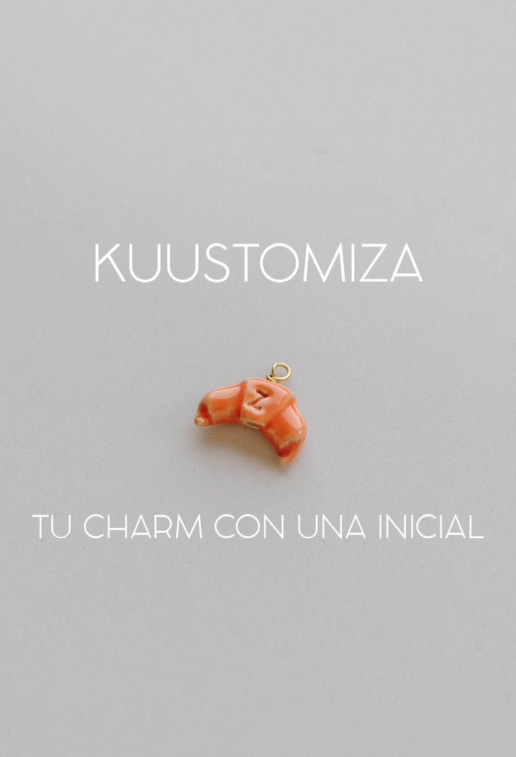 Suplemento Personalización Color + Inicial Charm