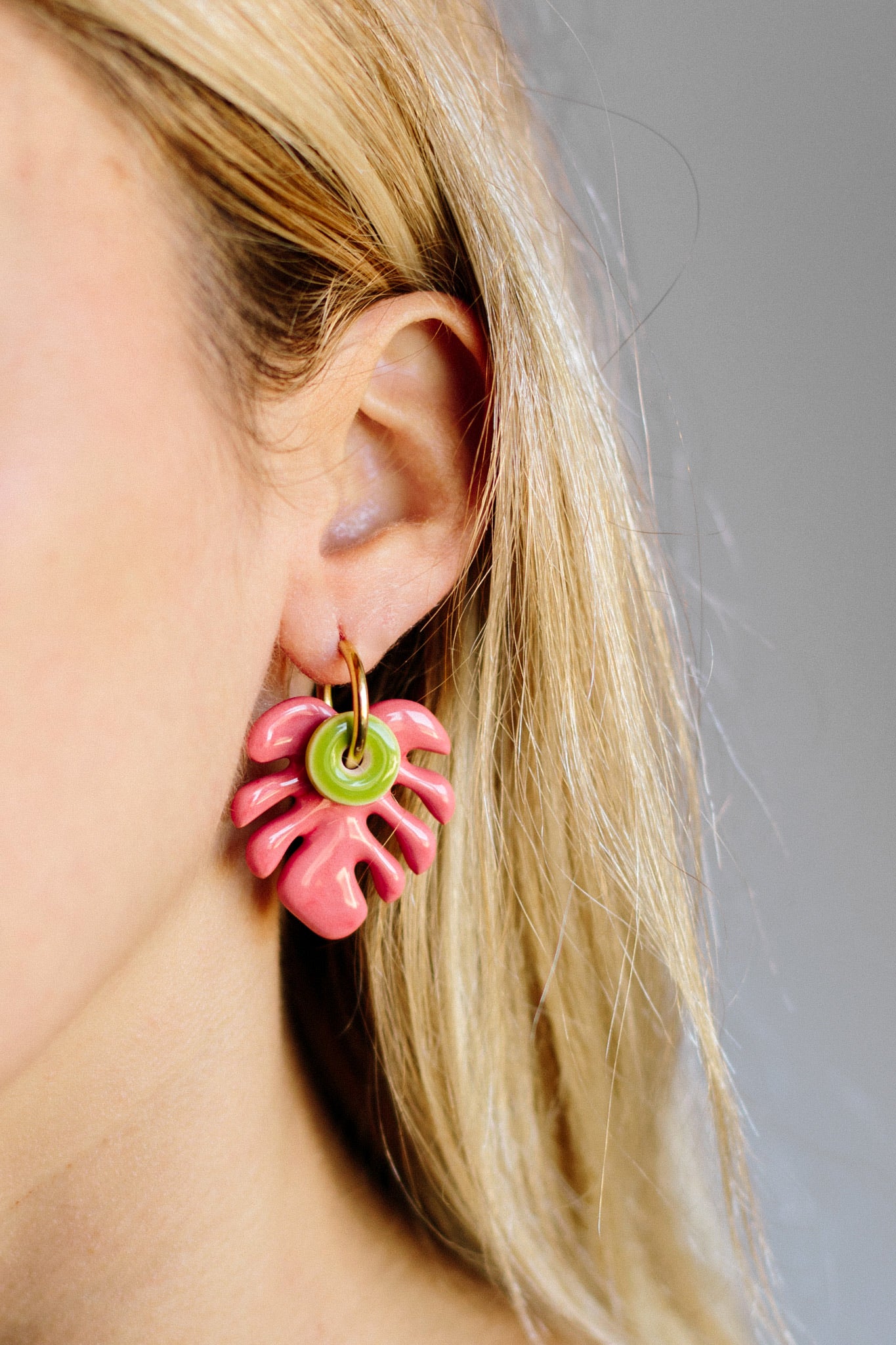 Clasic Golden Hoop Earrings 