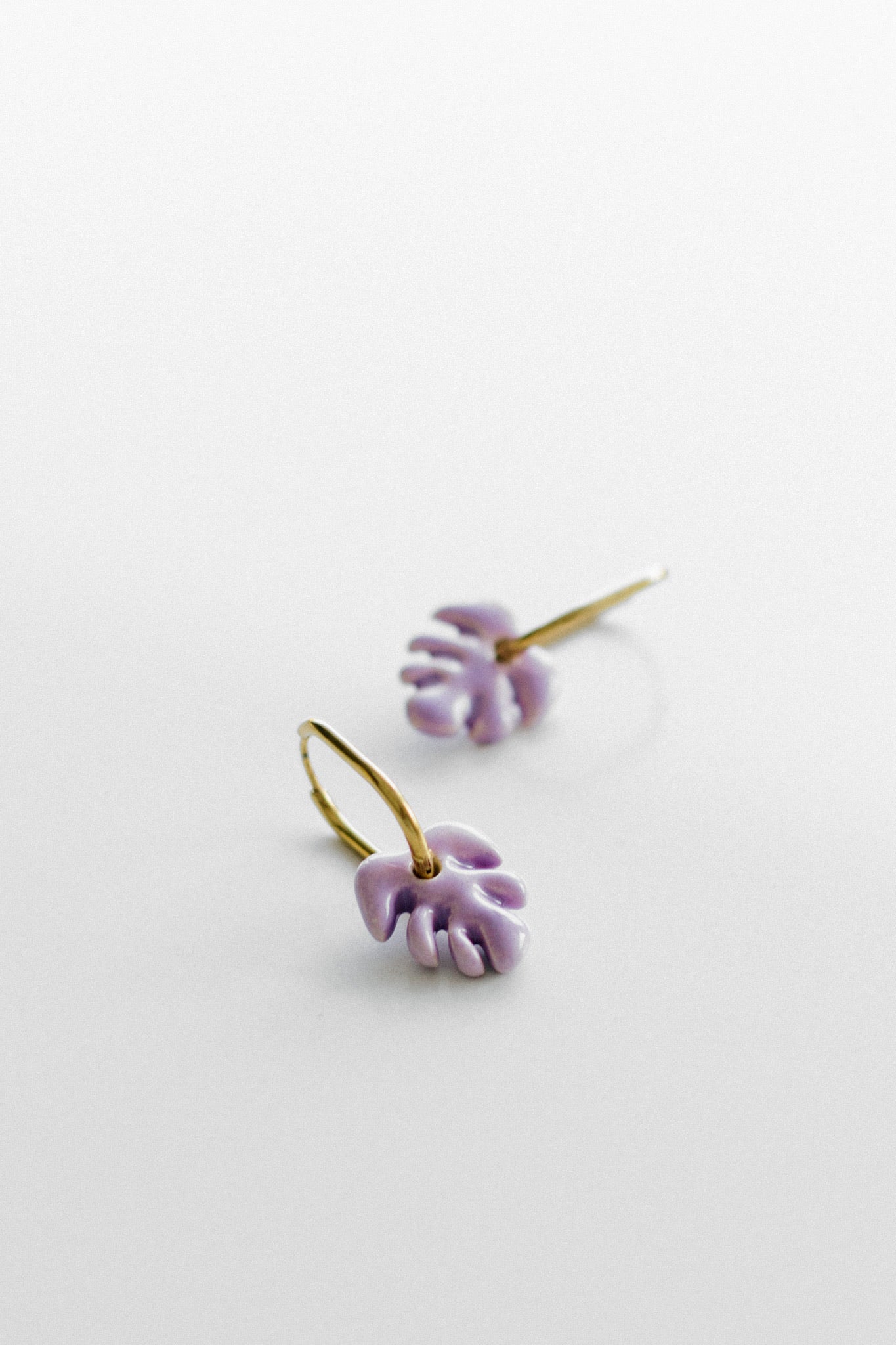 Mini Aloha Lilac Earrings | S