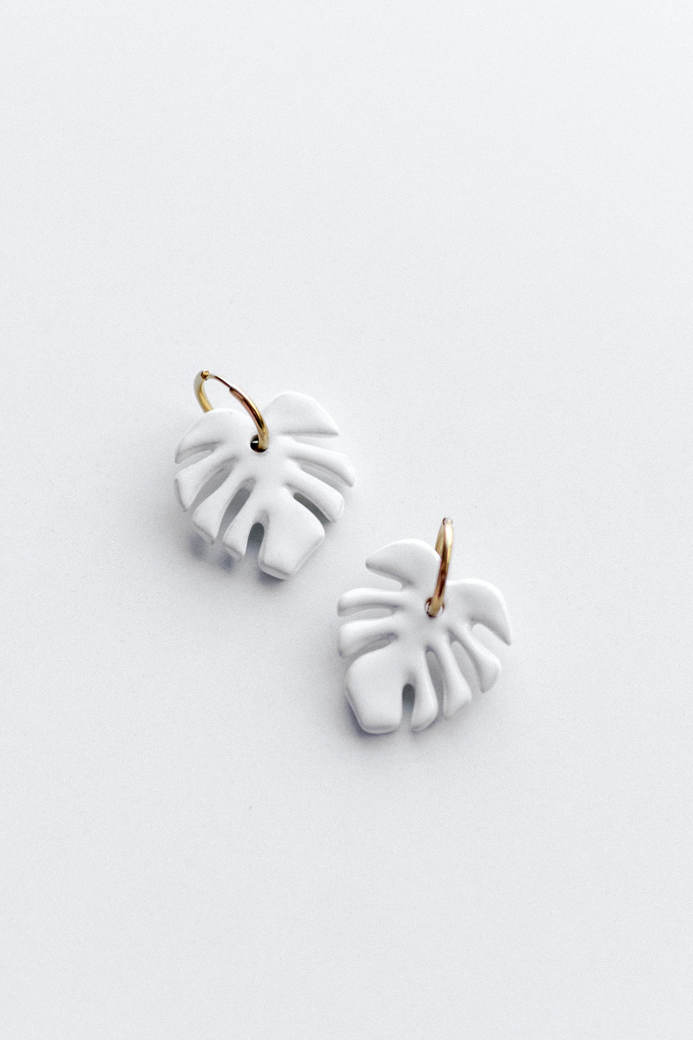 Pendientes Aloha White